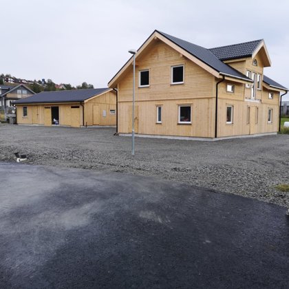 185kvm hus med 100 kvm garage