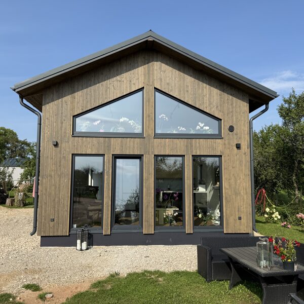 60m2 ar mansarda stāvu